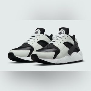 Nike Air Huarache OG Panda white/Black Oreo original size 11.5 new without box